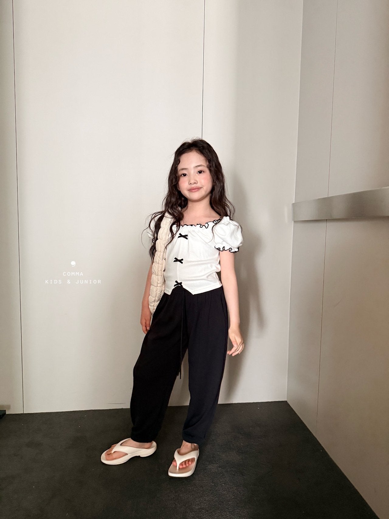 ［comma］Cool jogger pants