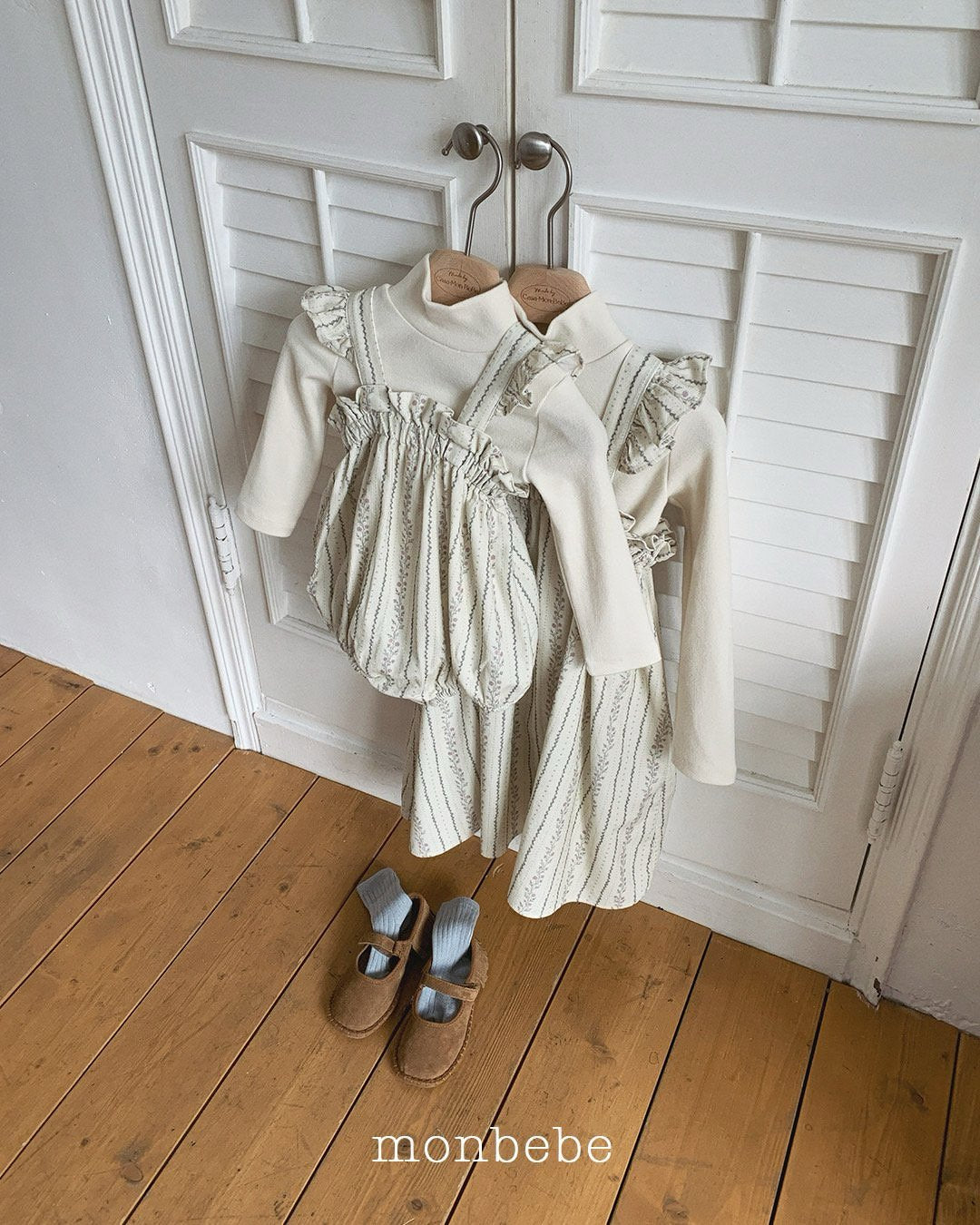 [monbebe] Corduroy frill rompers