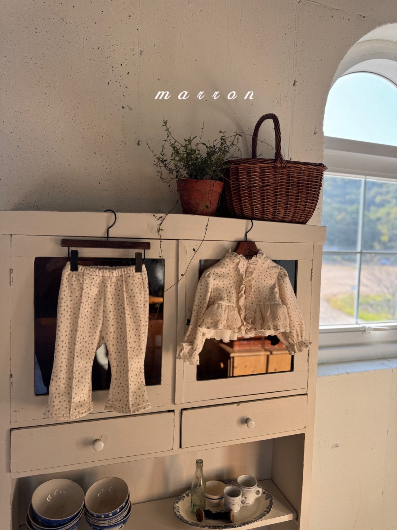 ［marron］Daily frill zip-up