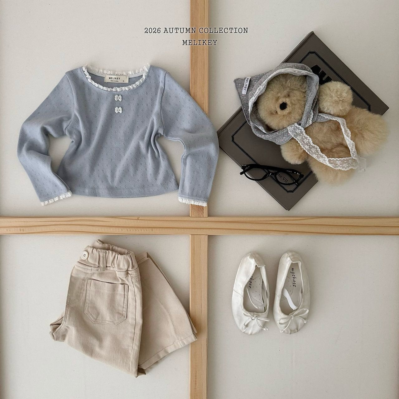 ［Melikey］Ribbon button lace tee