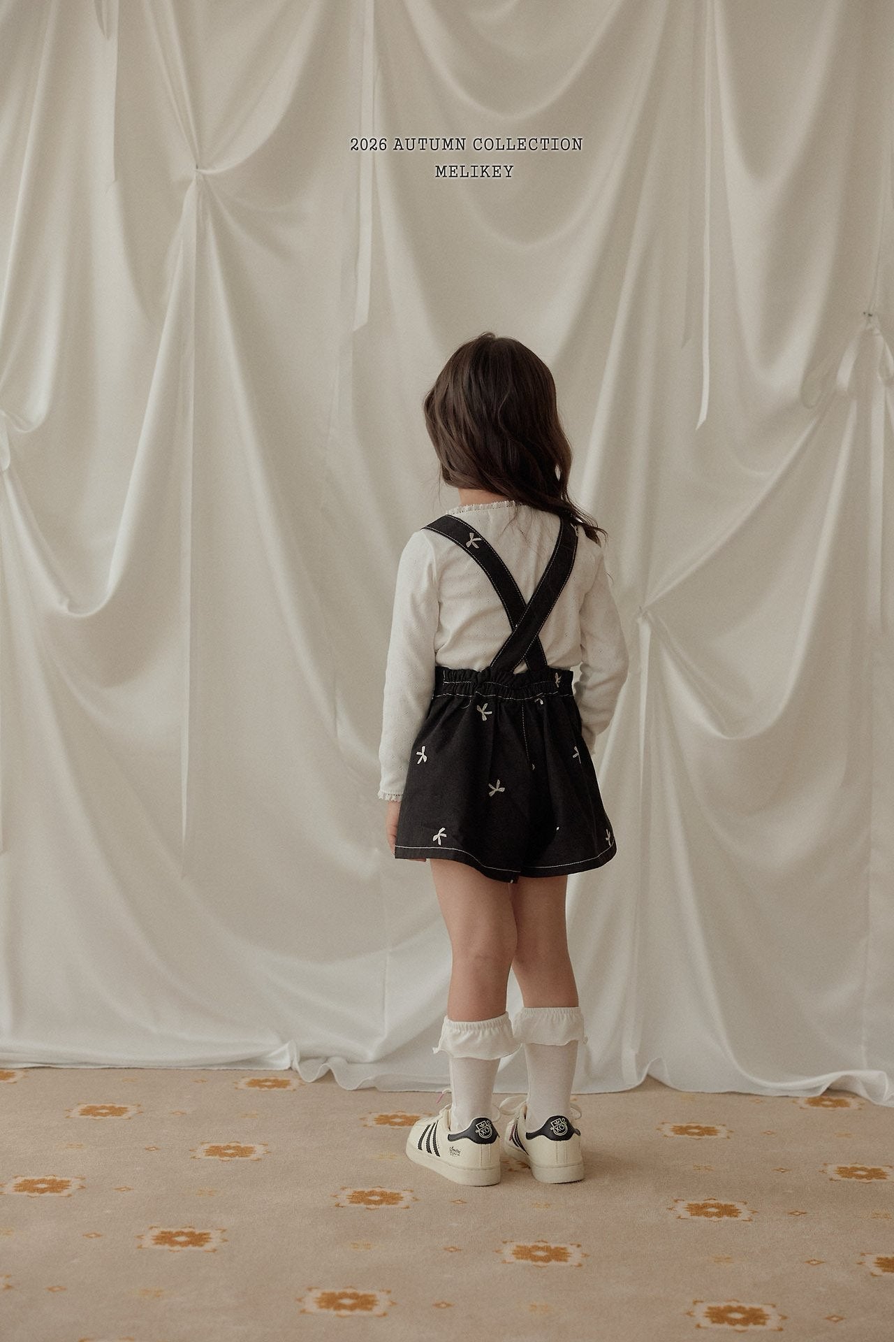 ［Melikey］Ribbon button lace tee