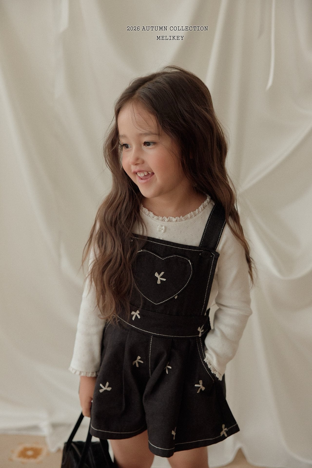 ［Melikey］Ribbon button lace tee