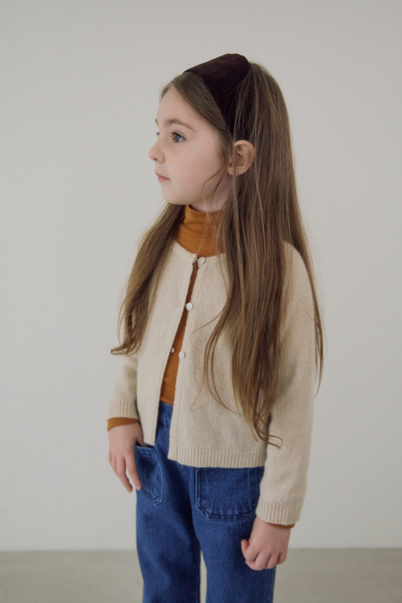 [soye] Open half neck tee