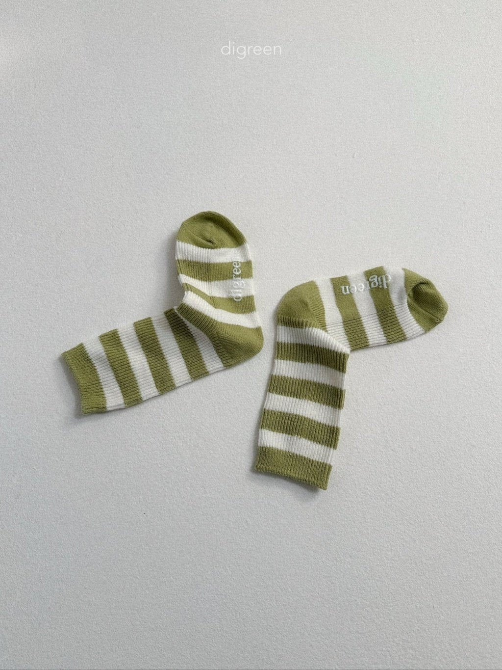 ［digreen］Minimal stripe socks set