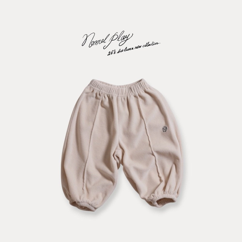［normalplay］Velvet Jogger Pants