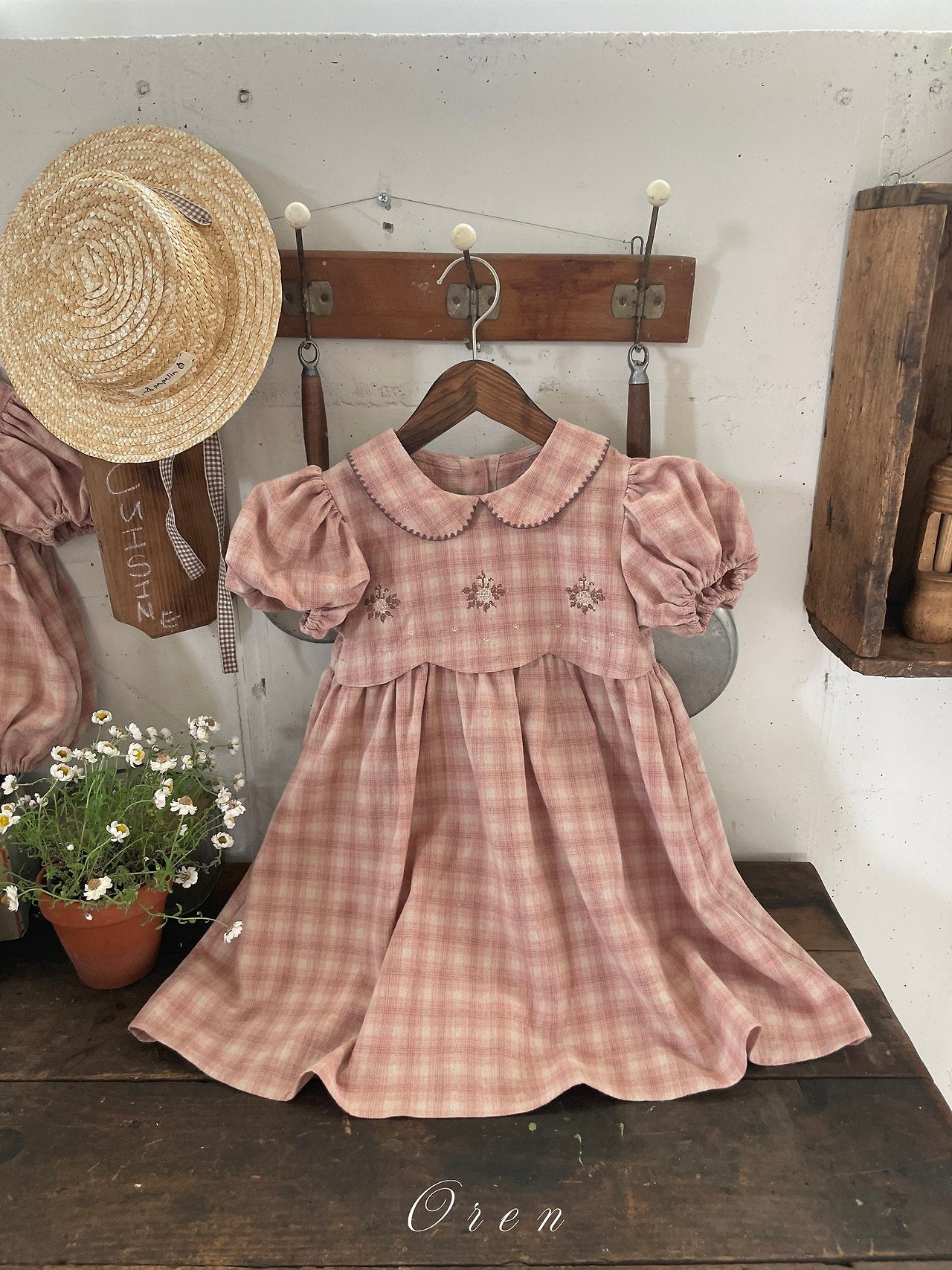 ［OREN］Check embroidery one-piece