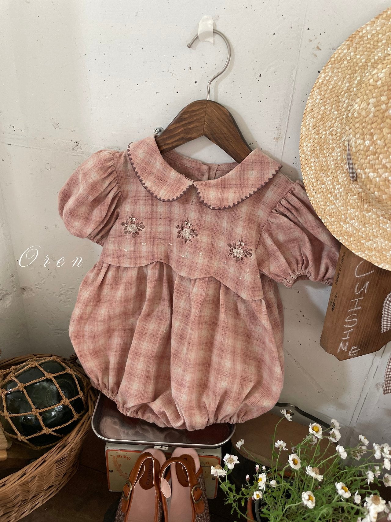 ［OREN］Check embroidery rompers