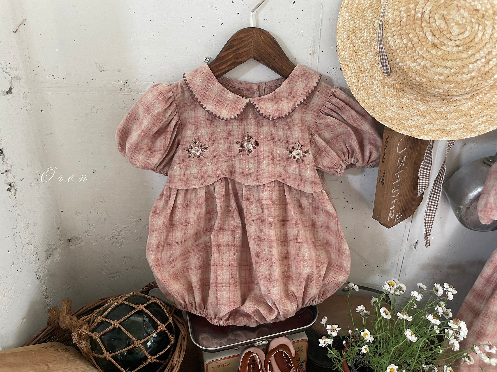 ［OREN］Check embroidery rompers