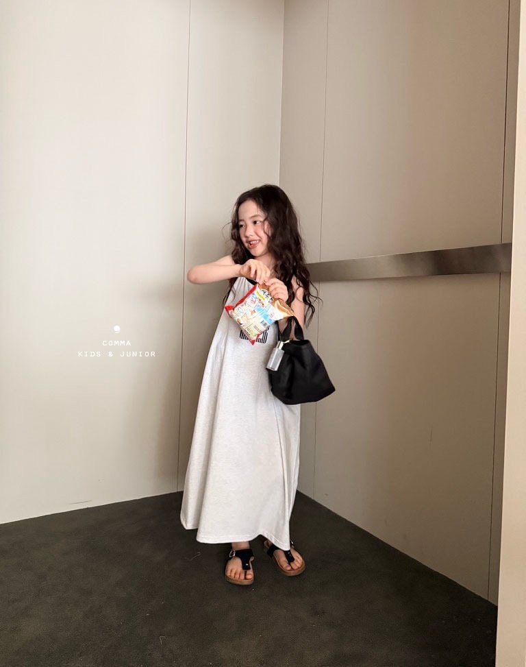 ［comma］Two tone long one-piece