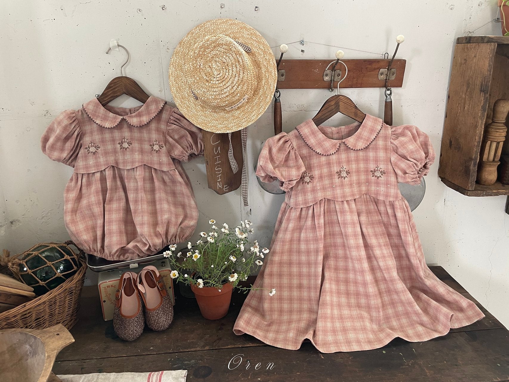［OREN］Check embroidery one-piece