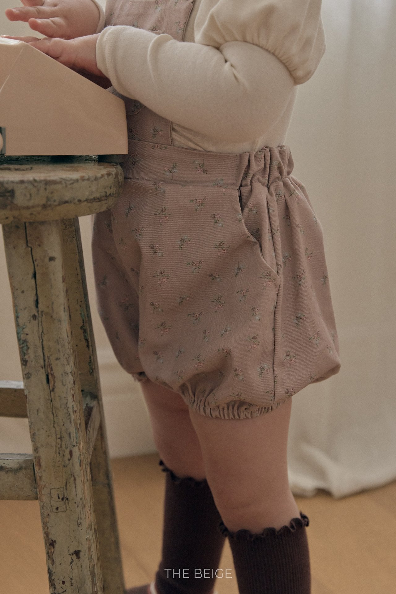［The beige］Pumpkin Suspender Pants