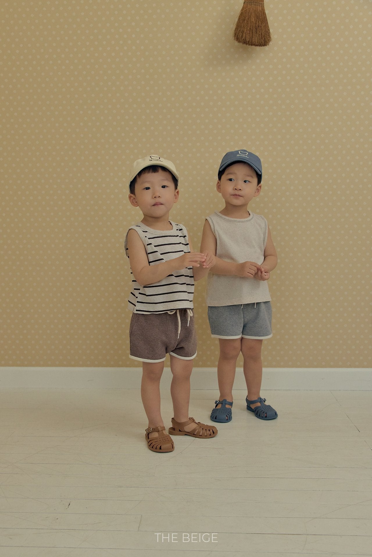 ［The beige］Basic sleeveless tops