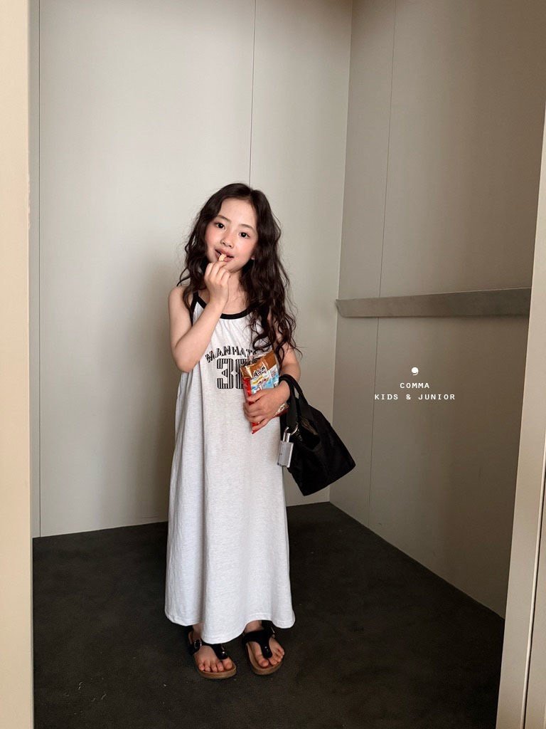 ［comma］Two tone long one-piece