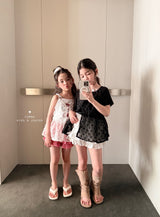 ［comma］Square neck frill tee