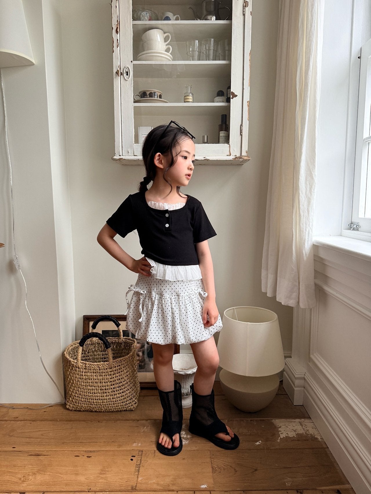 ［comma］Square neck frill tee