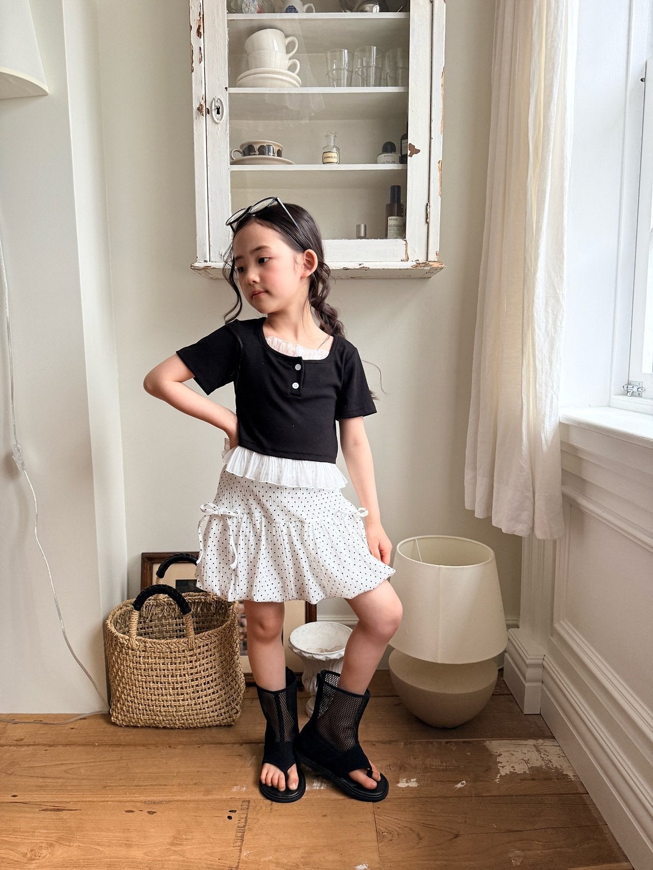 ［comma］Square neck frill tee