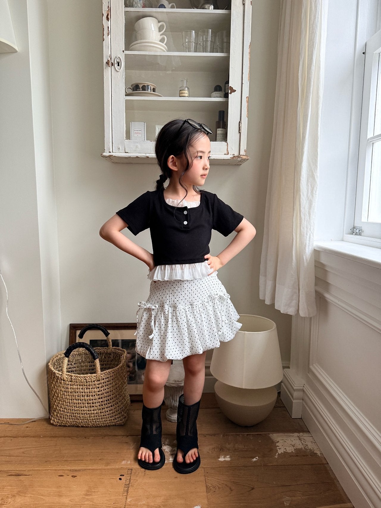 ［comma］Square neck frill tee