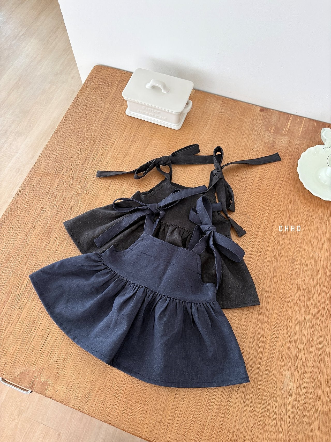 ［ohho］Soft denim ribbon blouse