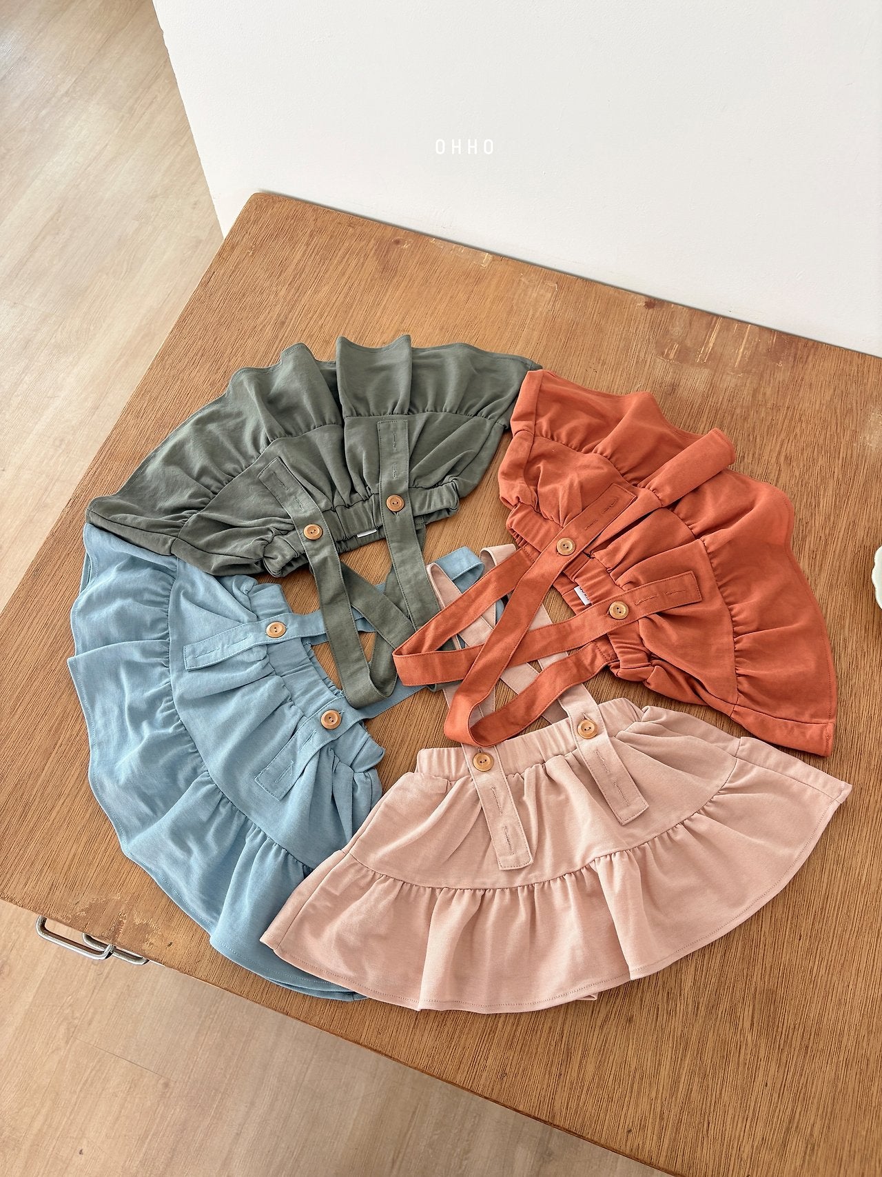 ［ohho］Forest shirring suspender skirt