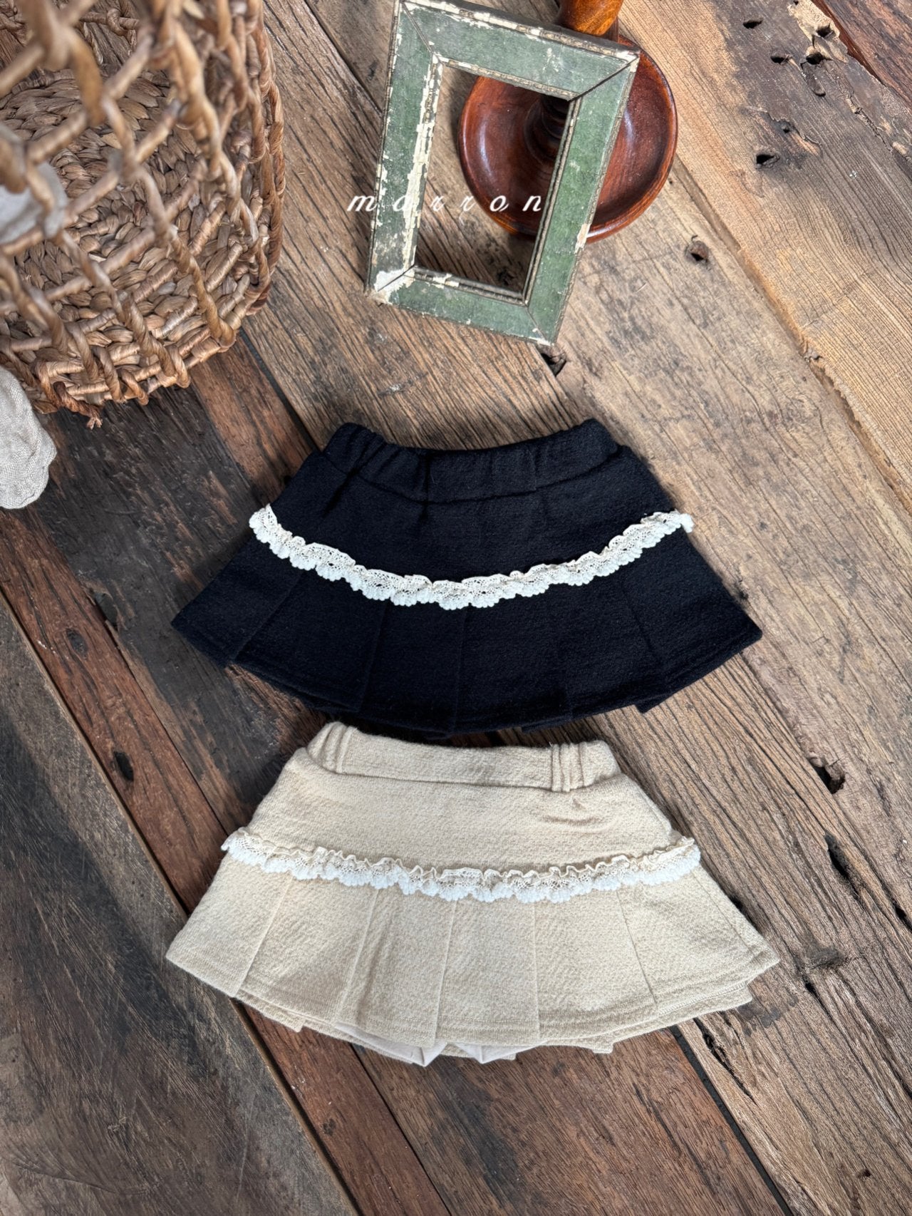 ［marron］Castle pleats skirt