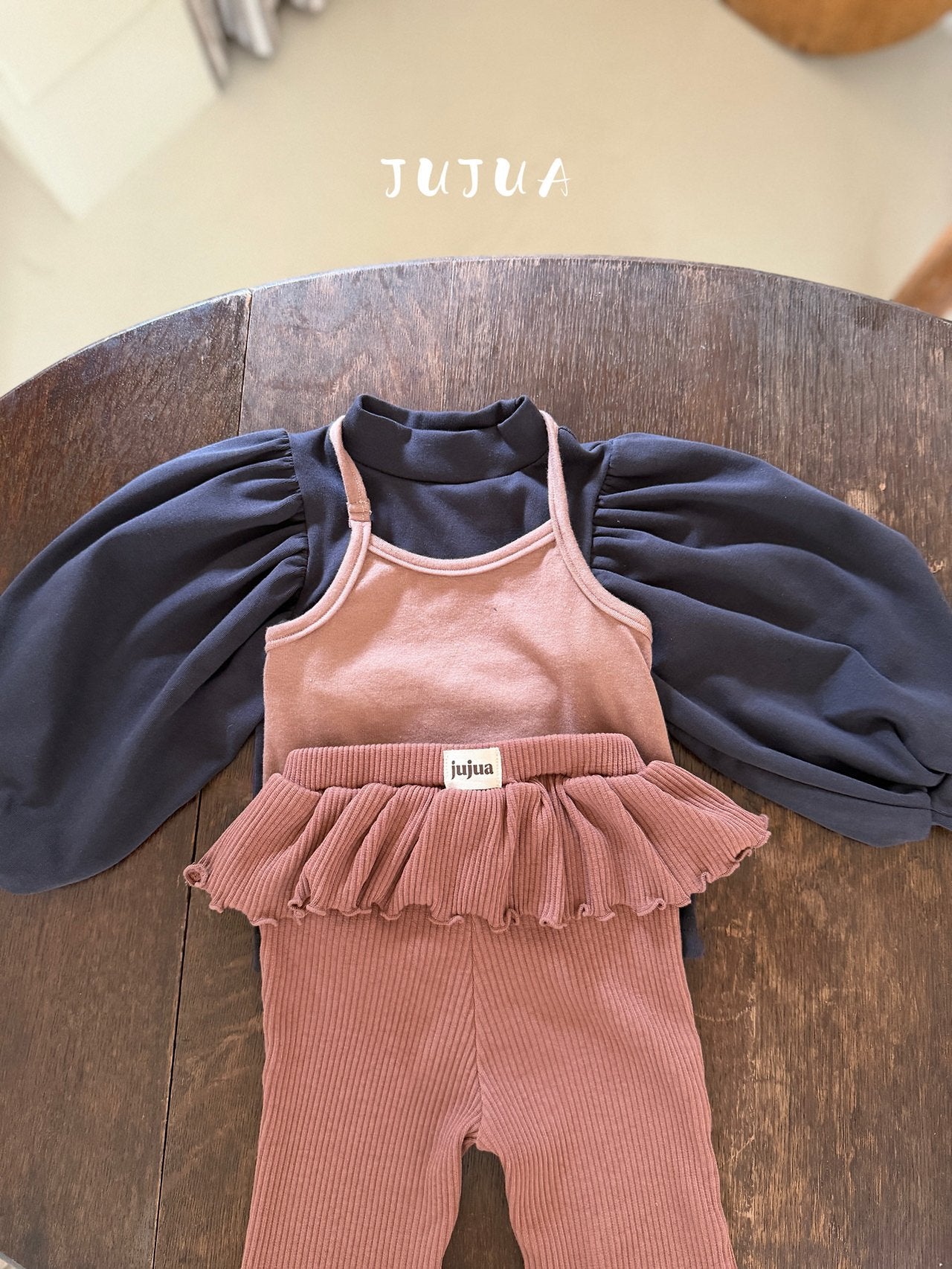 ［jujua］Berry balloon sleeve tops