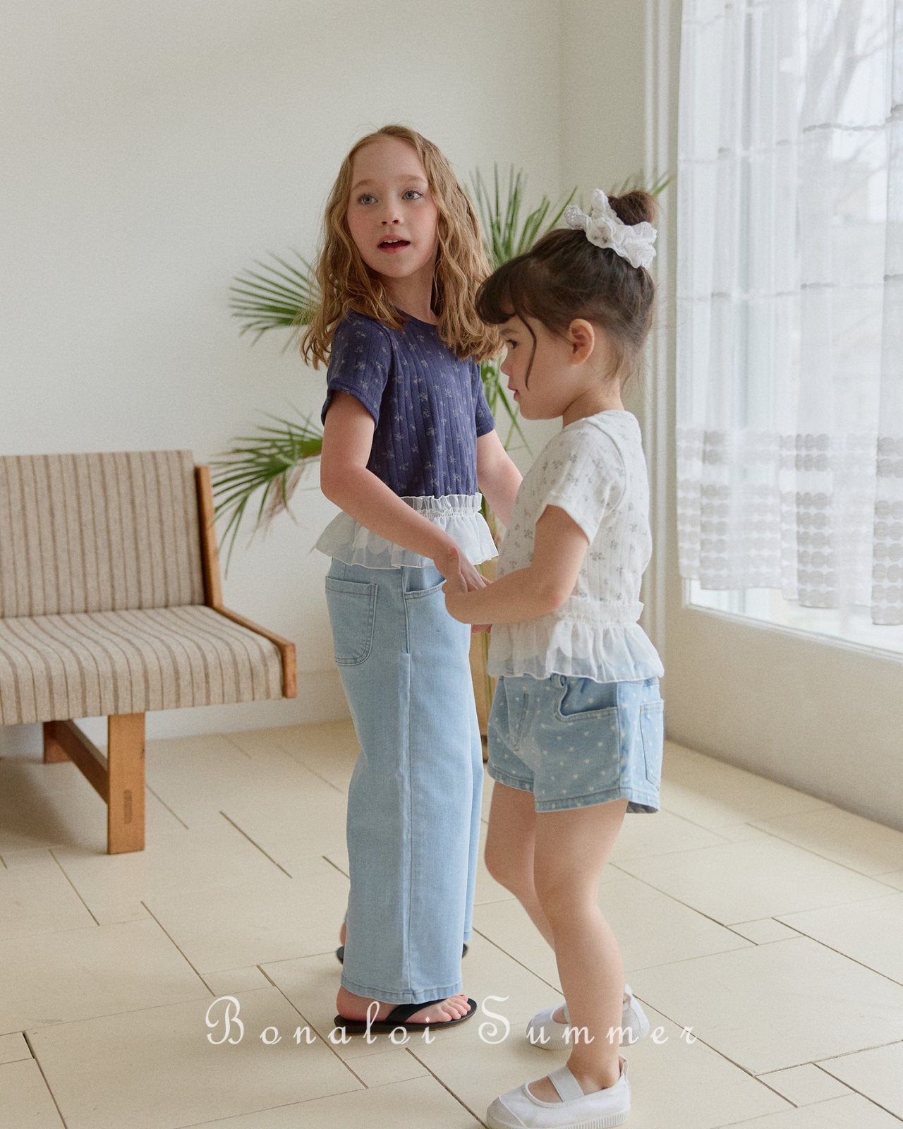 ［Bonaloi］Mini heart short denim pants