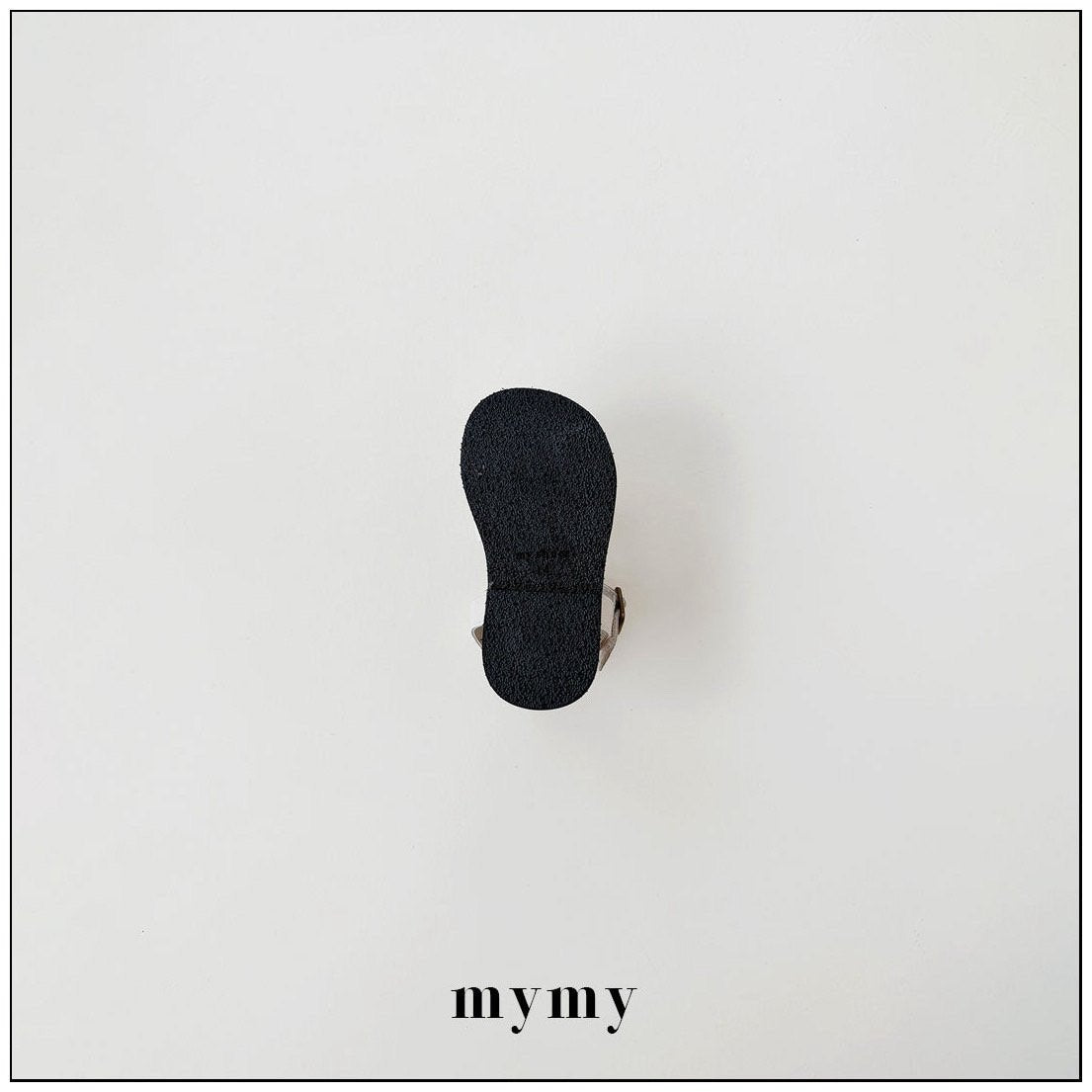 ［mymy］Red bean shaved ice shoes (cream)
