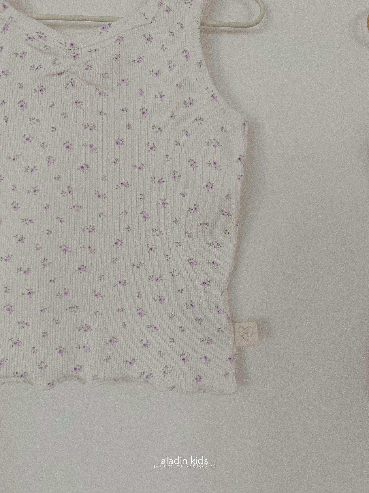 ［aladin］Square neck sleeveless tops