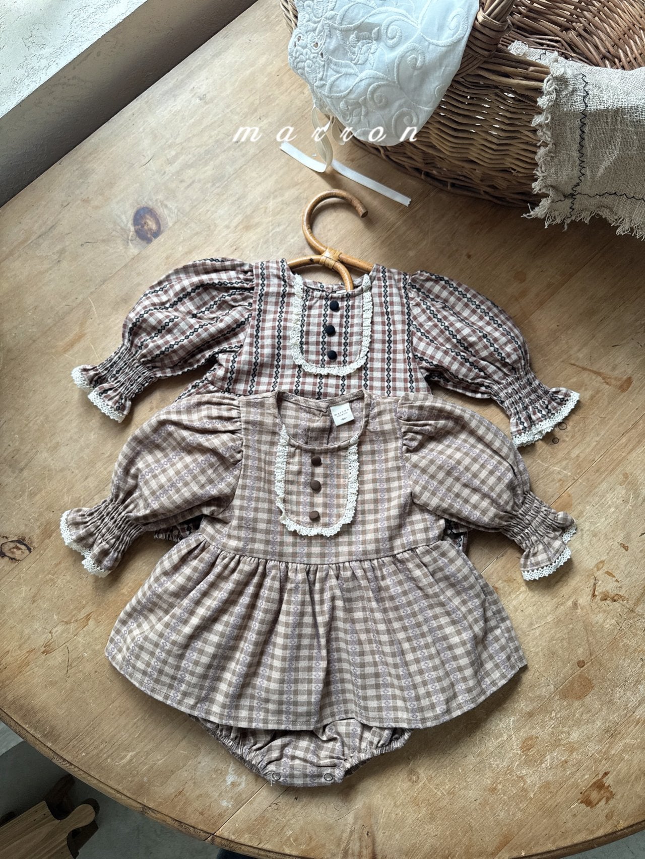 ［marron］Chocolate smock rompers