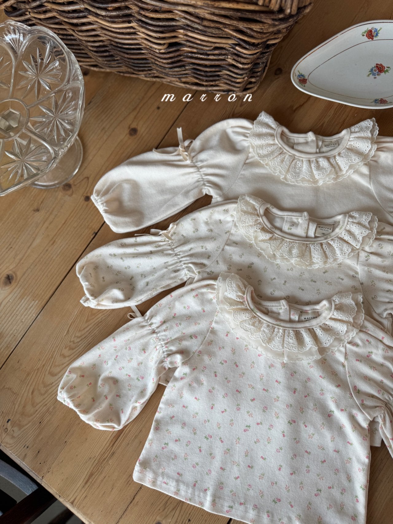 ［marron］Puff ribbon lace tops