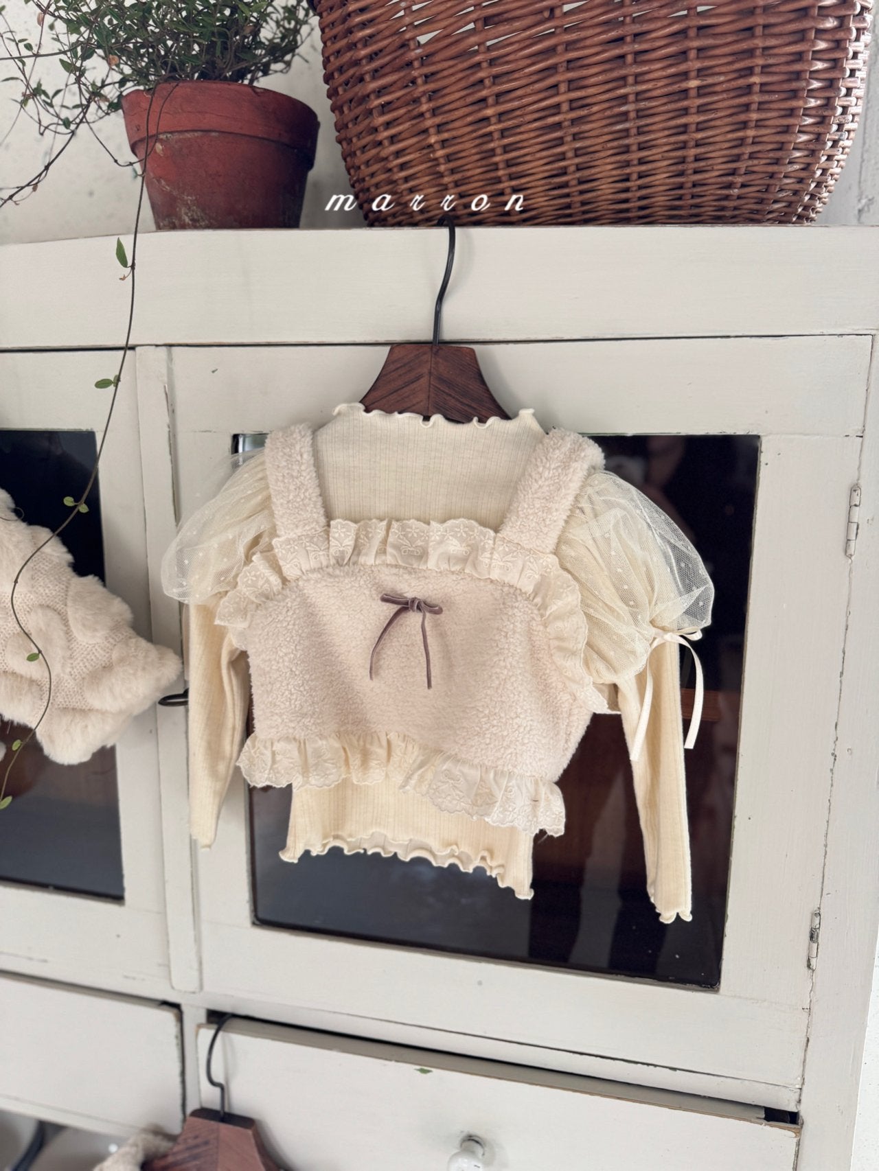 ［marron］Dot shasha ribbon tee