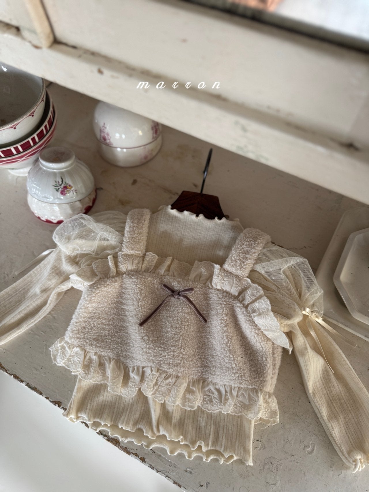 ［marron］Dot shasha ribbon tee