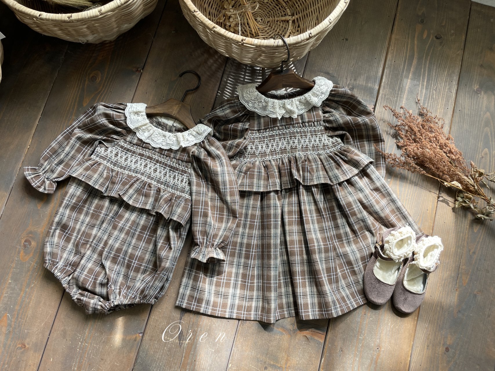 ［OREN］Chocolate check one-piece