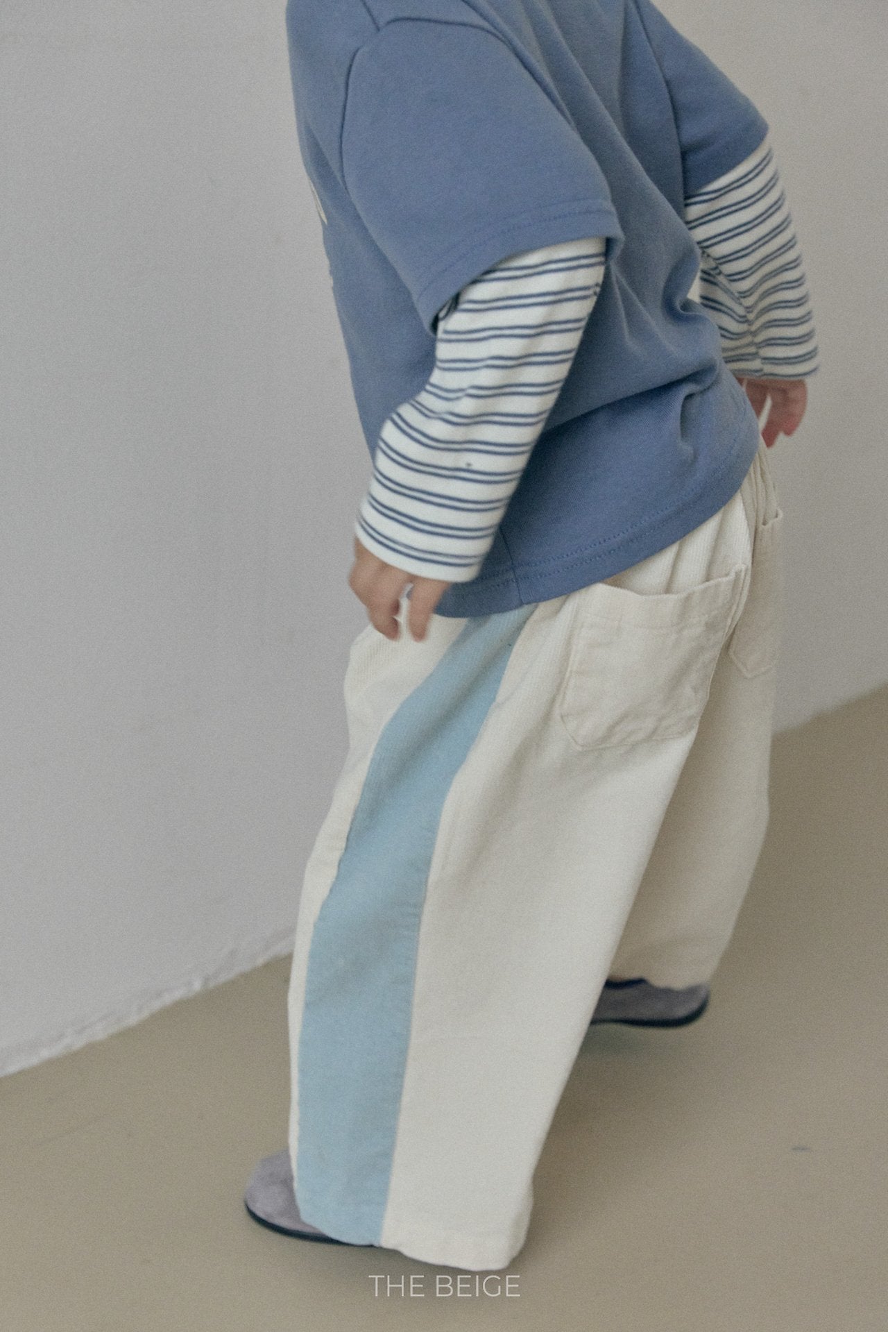 ［The beige］Side-Seam Corduroy Pants