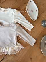 ［marron］Frill lace tops