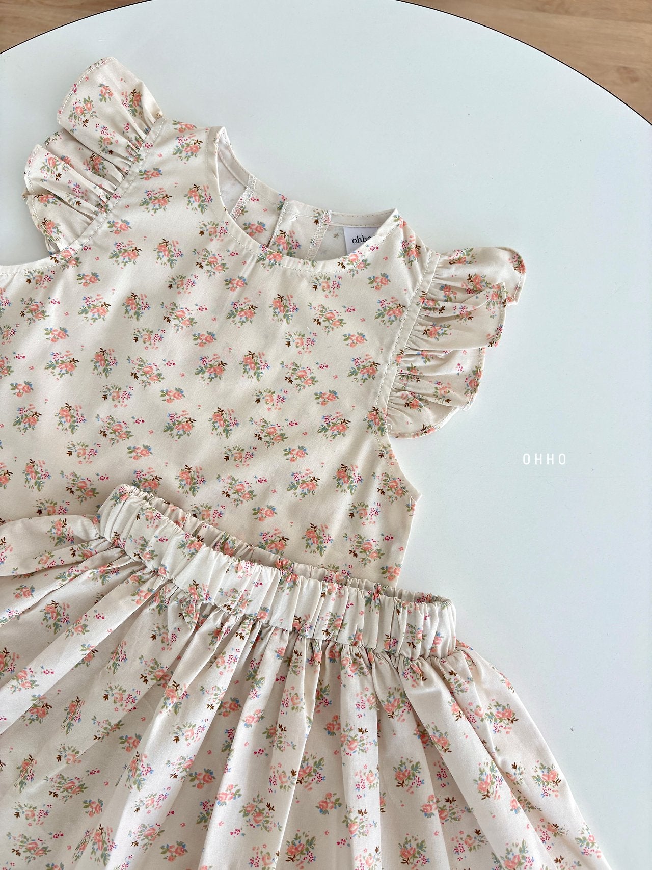 ［ohho］Madeleine flower wing blouse