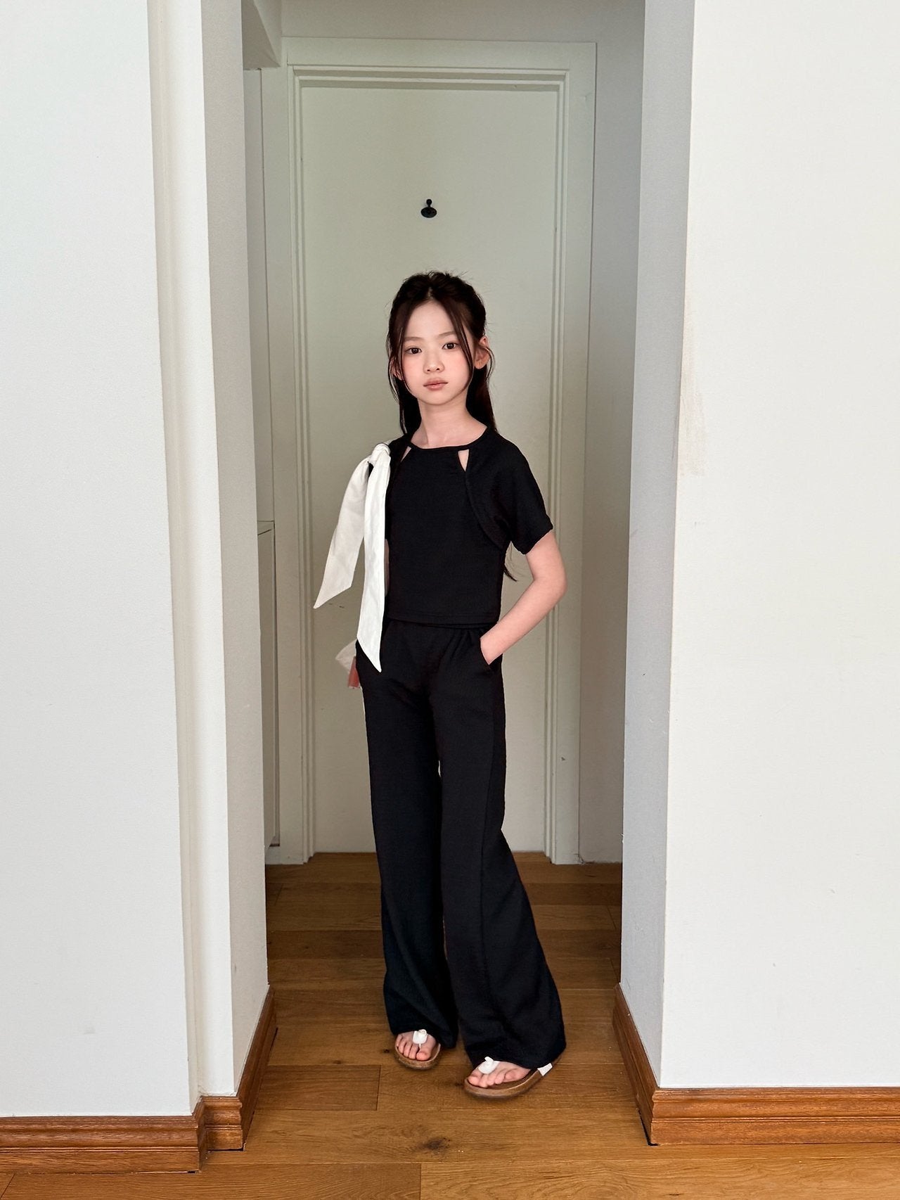 ［comma］Pleats slit tee