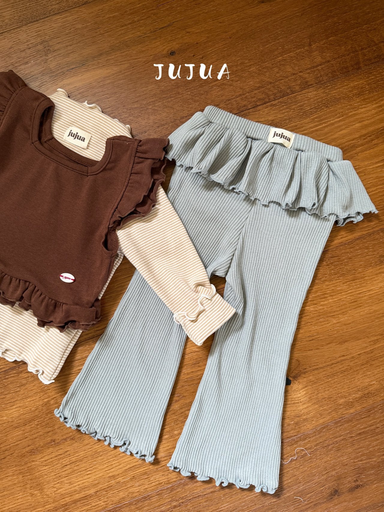 ［jujua］Frill sleeveless tops