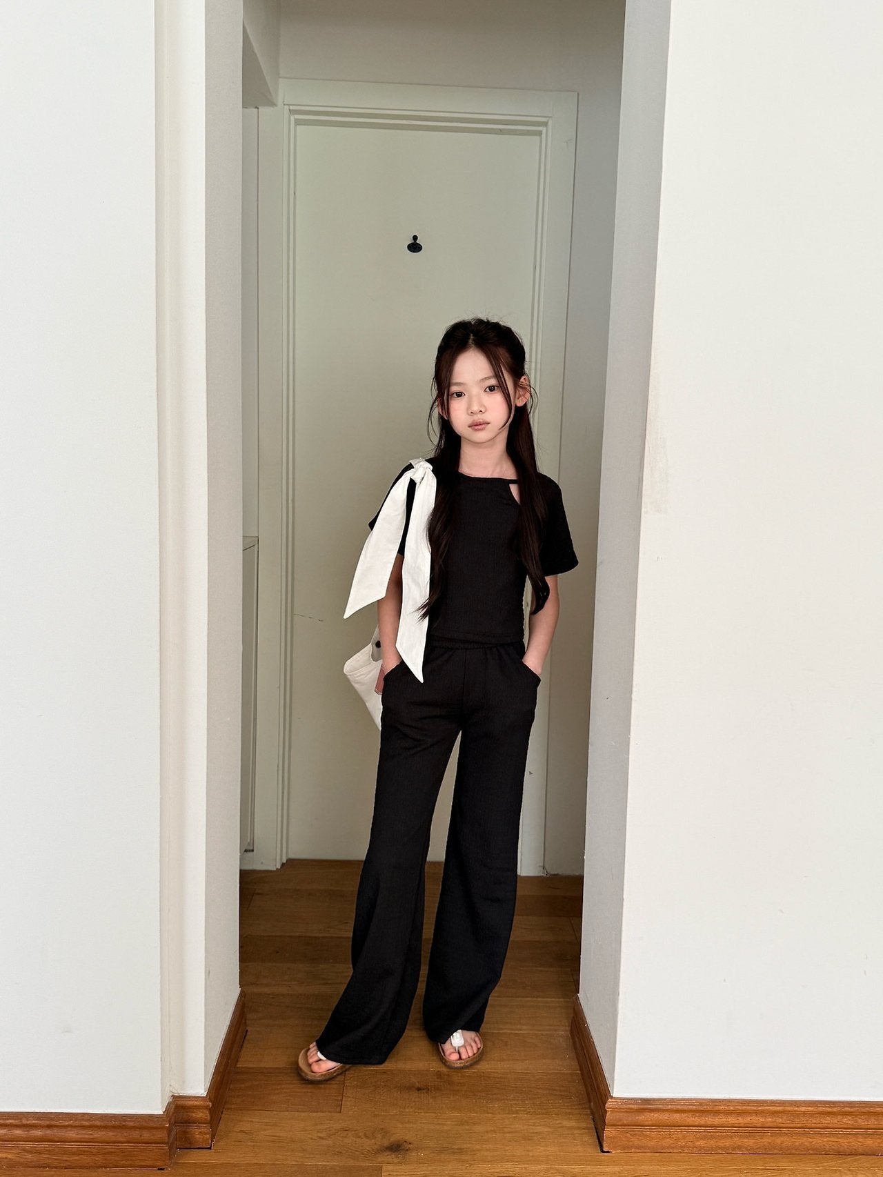 ［comma］Pleats wide flare pants