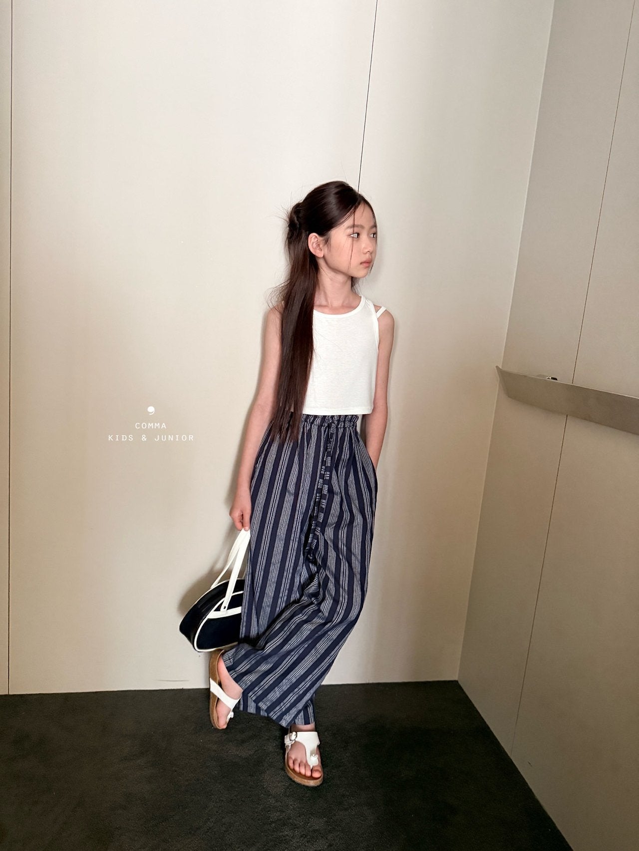 ［comma］Crop double strap camisole