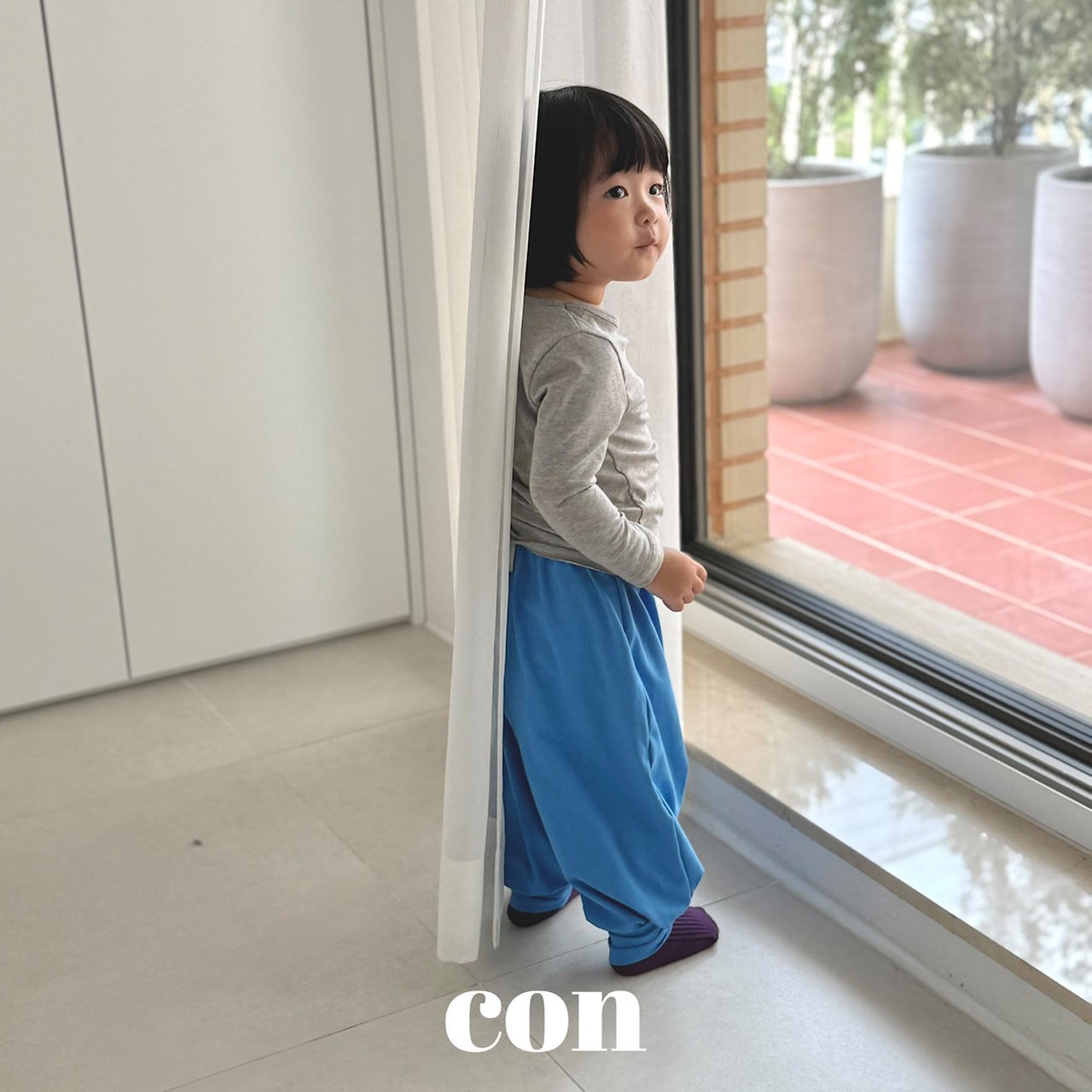 ［con］Taka jogger pants