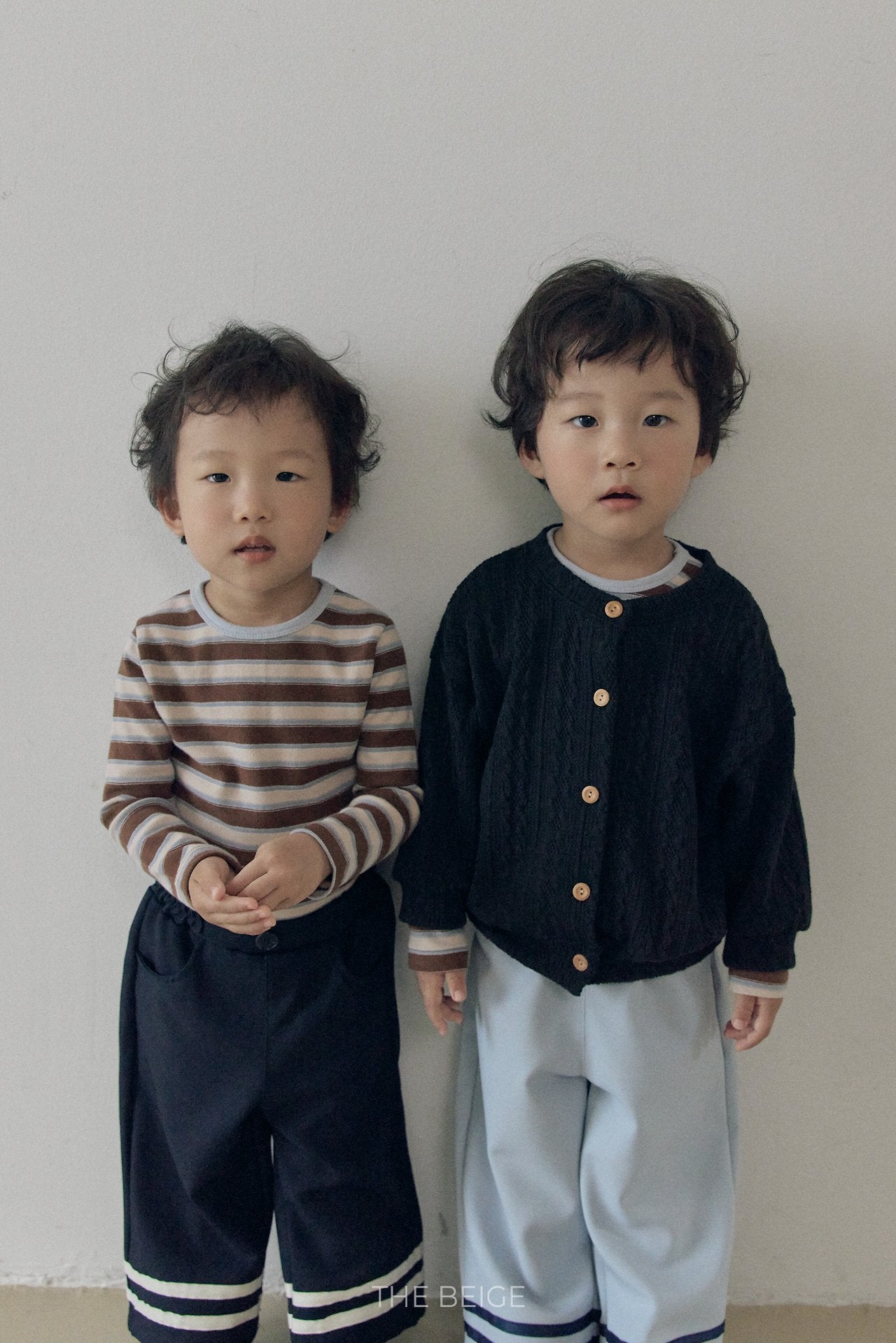 ［The beige］Tape Line Pants