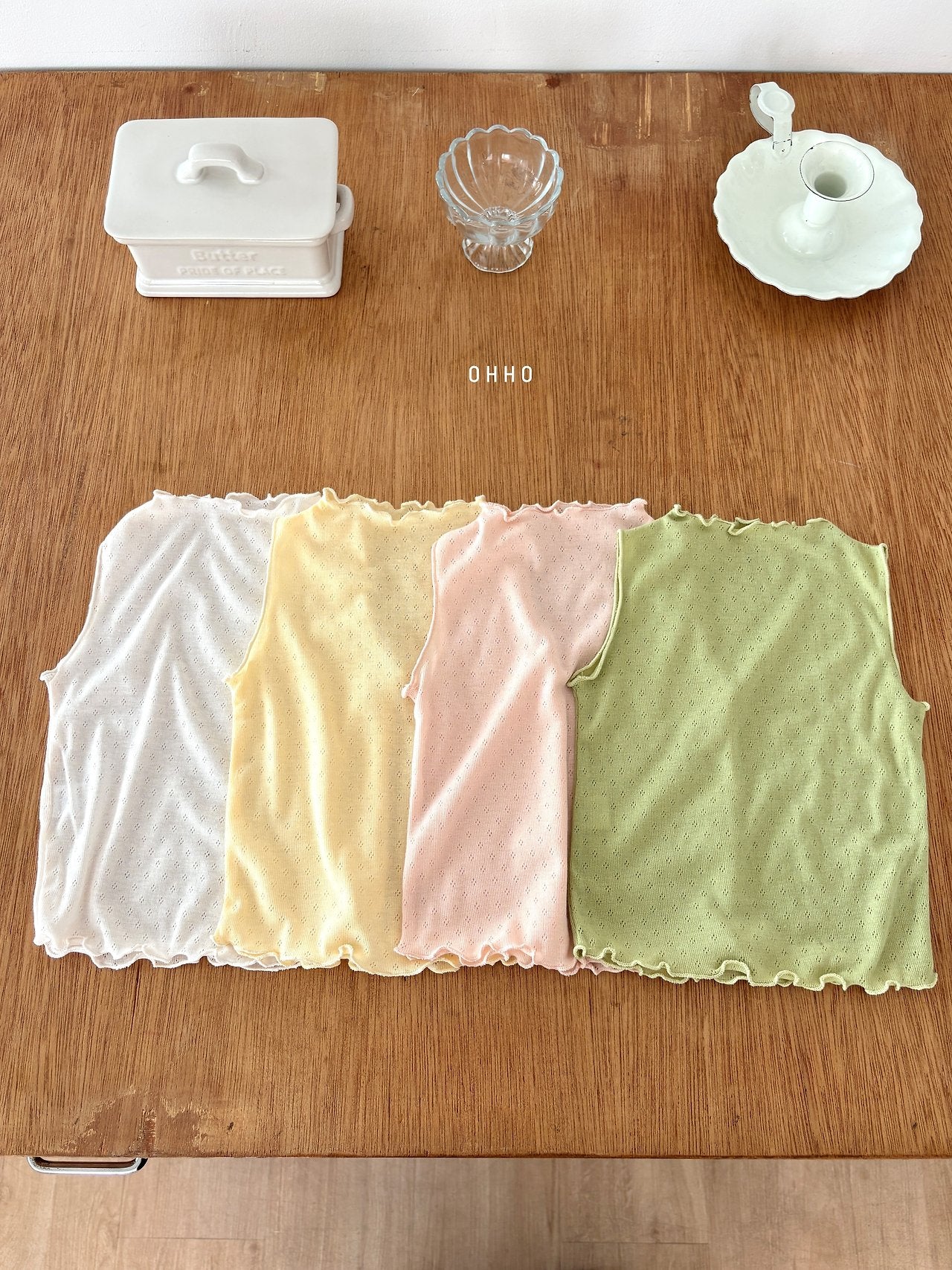 ［ohho］Eyelet mellow sleeveless tee