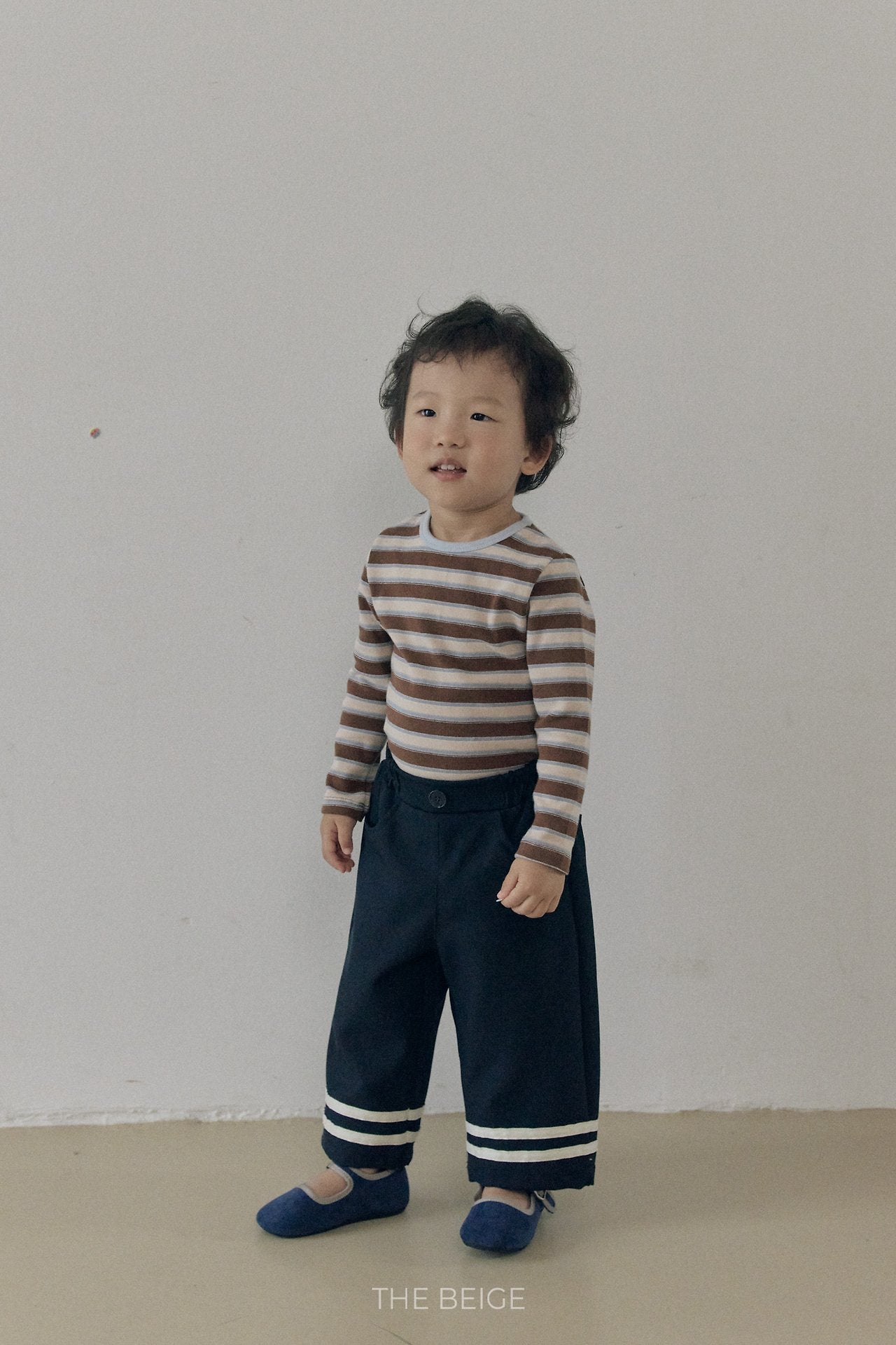 ［The beige］Tape Line Pants