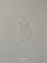 ［aladin］Embroidery sleeveless blouse