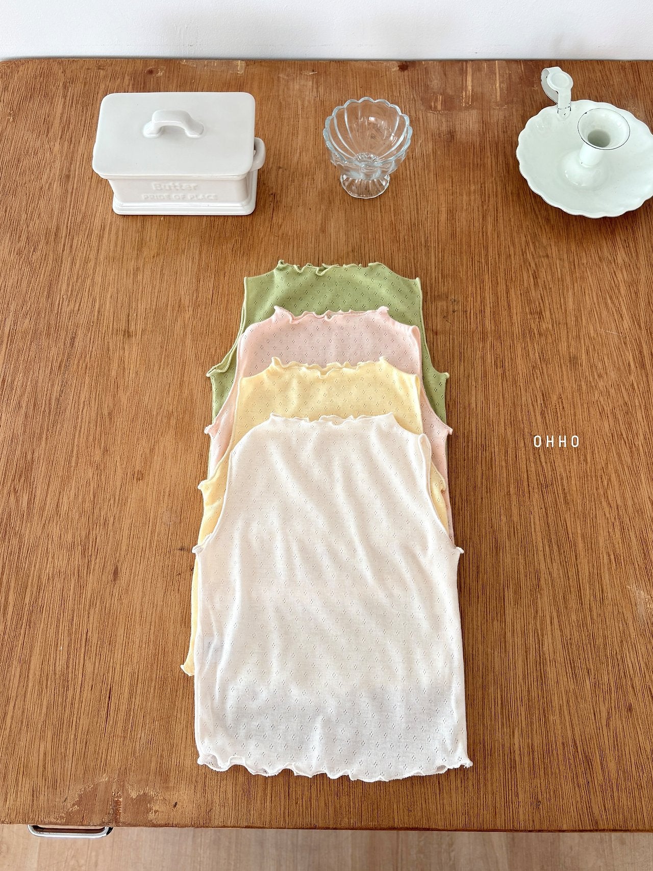 ［ohho］Eyelet mellow sleeveless tee