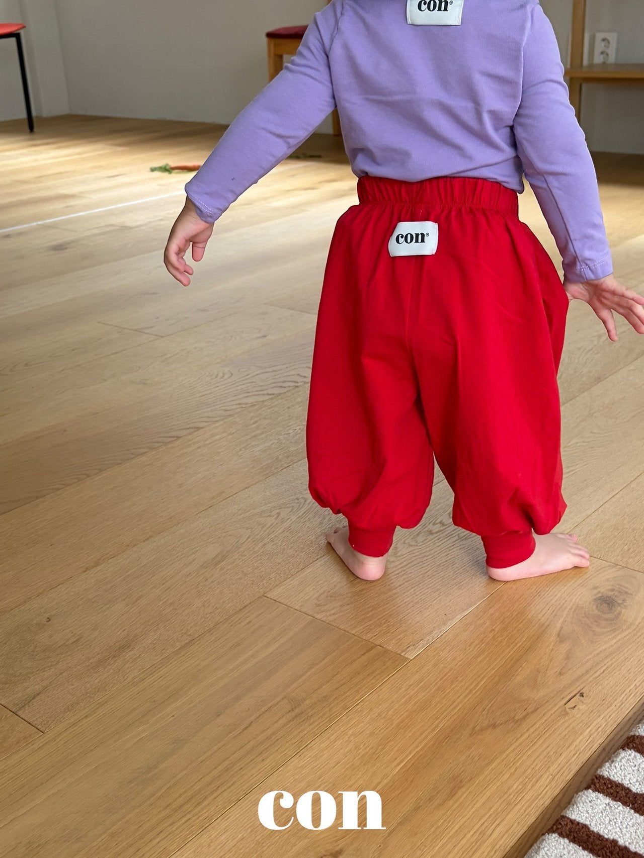 ［con］Taka jogger pants