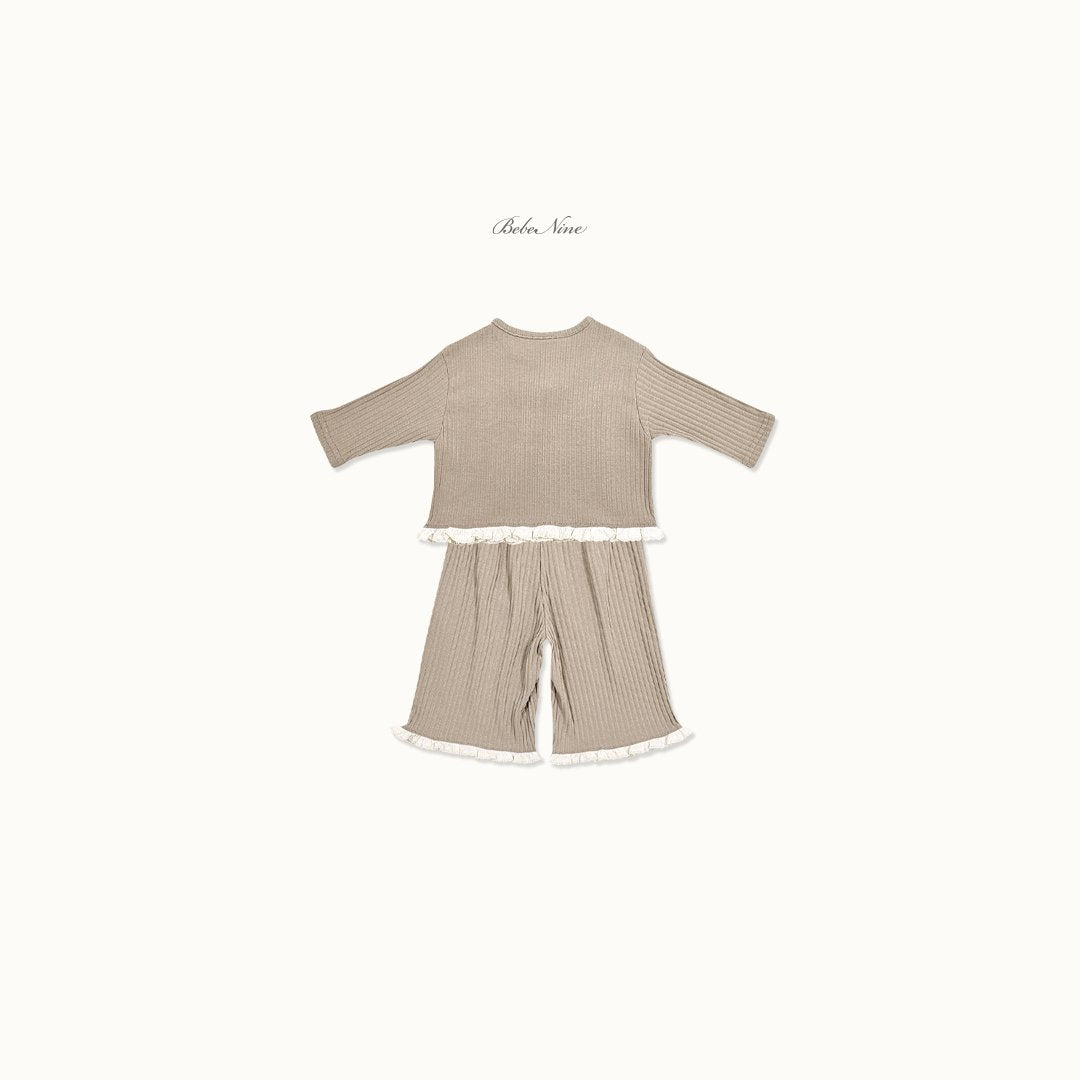 ［bebenine］Lily Frill Set Up