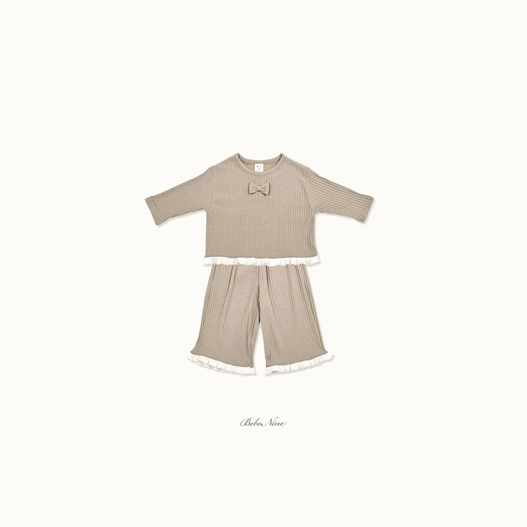 ［bebenine］Lily Frill Set Up