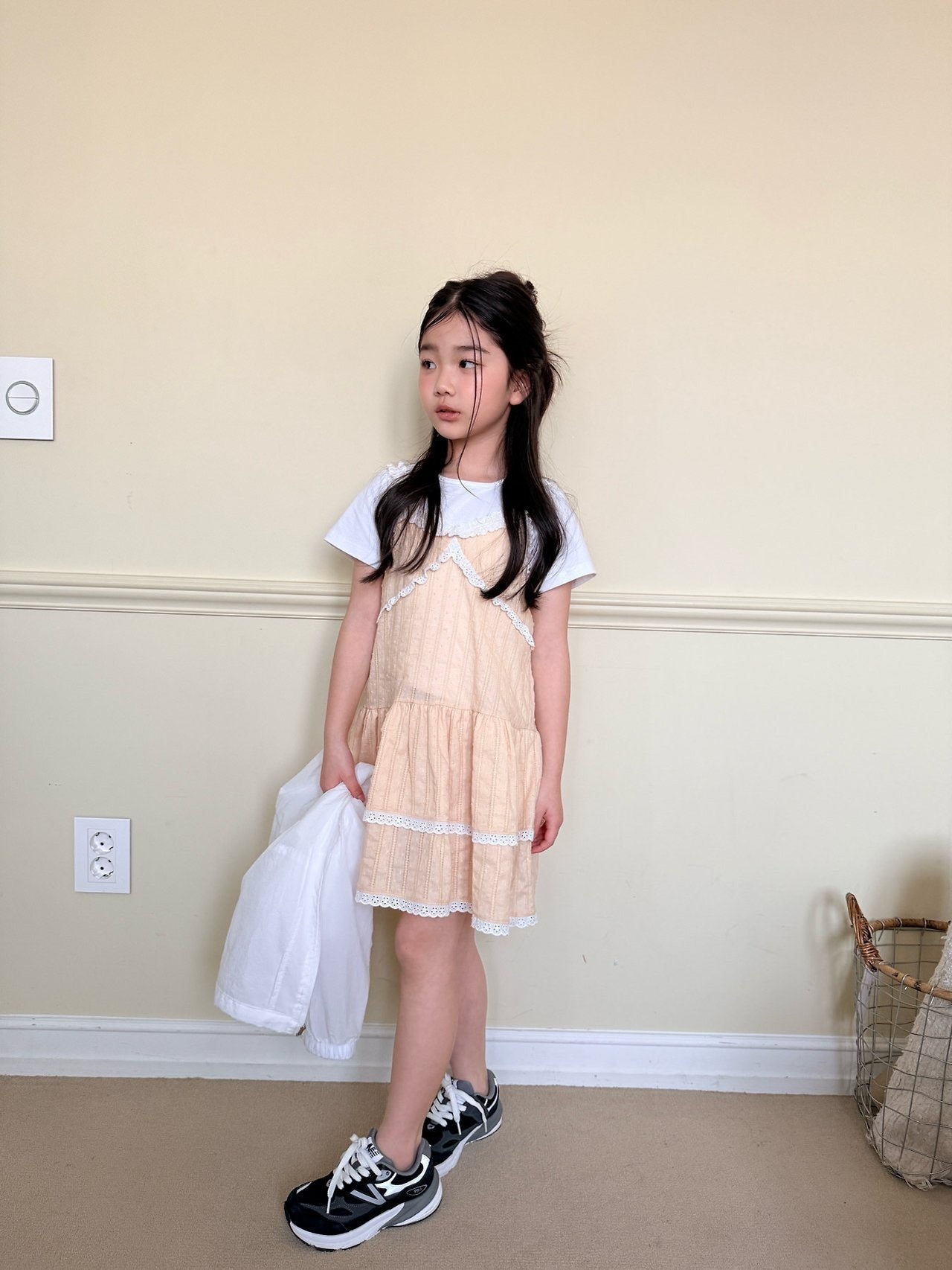 ［comma］Lace cancan one-piece